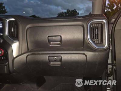 2019 Chevrolet Silverado 1500 LT Extended Cab Medium Bed 1LT - zdjęcie 16 z 24 - miniatura