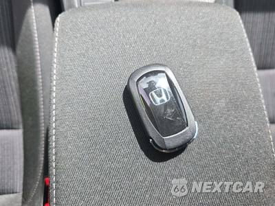 2026 Honda Civic Sedan LX - zdjęcie 5 z 19 - miniatura