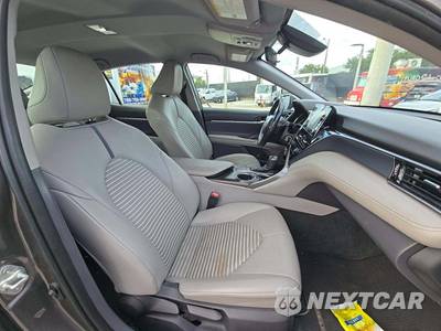 2022 Toyota Camry SE Nightshade Edition - zdjęcie 15 z 23 - miniatura