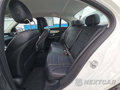 2016 Mercedes-Benz C 300 4MATIC - zdjęcie 10 z 26 - miniatura