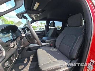 2022 Ram 1500 Big Horn Crew Cab Short Bed - zdjęcie 3 z 21 - miniatura