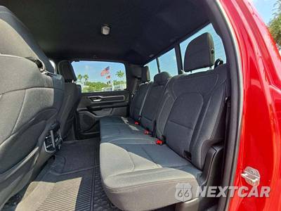 2022 Ram 1500 Big Horn Crew Cab Short Bed - zdjęcie 10 z 21 - miniatura