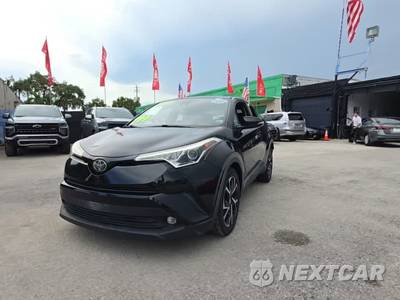 2019 Toyota C-HR XLE - zdjęcie 1 z 21 - miniatura