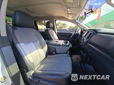 2017 Nissan TITAN S Crew Cab Short Bed - zdjęcie 15 z 26 - miniatura