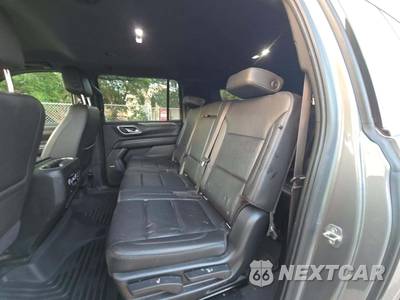 2021 Chevrolet Suburban LT 1LT - zdjęcie 10 z 23 - miniatura