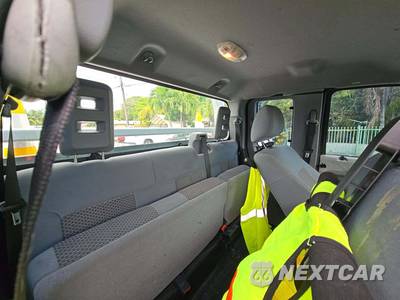 2012 Ford Super Duty F-550 Cab Chassis XL Extended Cab w/Rear Doors DRW - zdjęcie 12 z 19 - miniatura