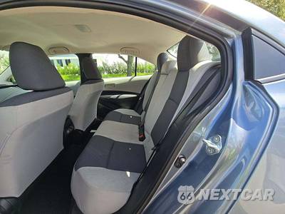2025 Toyota Corolla LE Sedan - zdjęcie 10 z 25 - miniatura