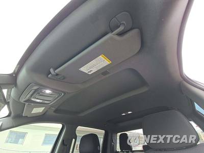 2022 Chevrolet Silverado 1500 LTD RST Crew Cab Short Bed 1SP - zdjęcie 8 z 23 - miniatura
