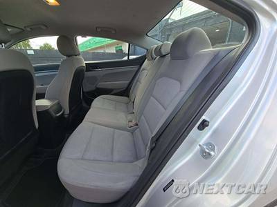 2018 Hyundai Elantra SE Sedan - zdjęcie 10 z 26 - miniatura