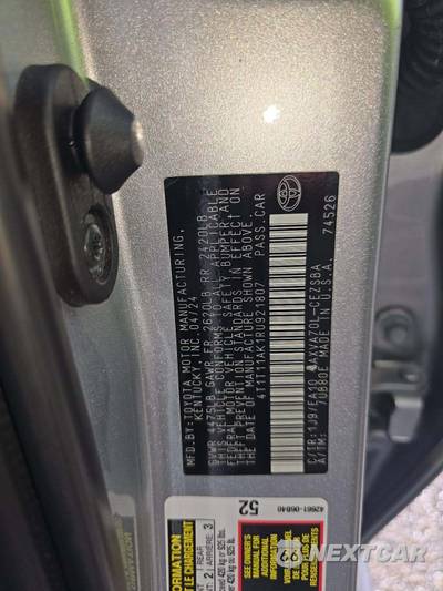 2024 Toyota Camry SE - zdjęcie 2 z 24 - miniatura