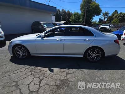 2017 Mercedes-Benz E 300 Sport Sedan - zdjęcie 3 z 36 - miniatura