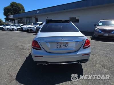 2017 Mercedes-Benz E 300 Sport Sedan - zdjęcie 4 z 36 - miniatura