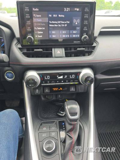 2021 Toyota RAV4 Prime SE - zdjęcie 7 z 26 - miniatura