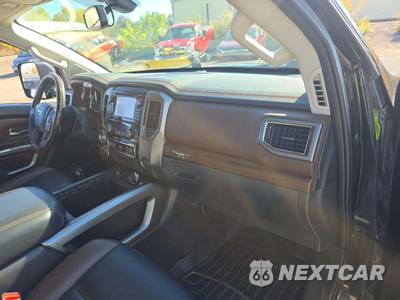 2016 Nissan TITAN XD Platinum Reserve Crew Cab Medium Bed - zdjęcie 16 z 29 - miniatura