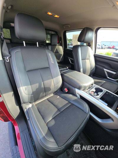 2017 Nissan TITAN PRO-4X Crew Cab Short Bed - zdjęcie 15 z 33 - miniatura