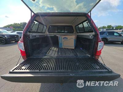 2017 Nissan TITAN PRO-4X Crew Cab Short Bed - zdjęcie 11 z 33 - miniatura