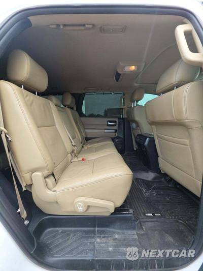 2013 Toyota Sequoia Limited - zdjęcie 14 z 35 - miniatura