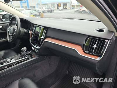 2021 Volvo S60 T5 Momentum - zdjęcie 16 z 23 - miniatura