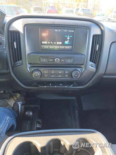 2018 Chevrolet Silverado 1500 LS Crew Cab Short Bed 1LS - zdjęcie 10 z 39 - miniatura