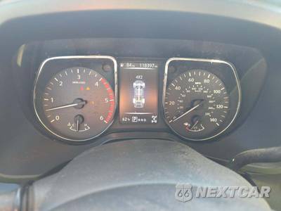 2017 Nissan TITAN SV Crew Cab Short Bed - zdjęcie 6 z 30 - miniatura