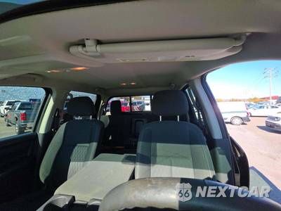 2017 Nissan TITAN SV Crew Cab Short Bed - zdjęcie 8 z 30 - miniatura