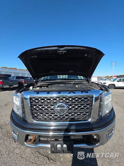 2017 Nissan TITAN SV Crew Cab Short Bed - zdjęcie 30 z 30 - miniatura