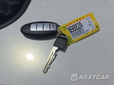 2012 INFINITI Journey - zdjęcie 8 z 31 - miniatura