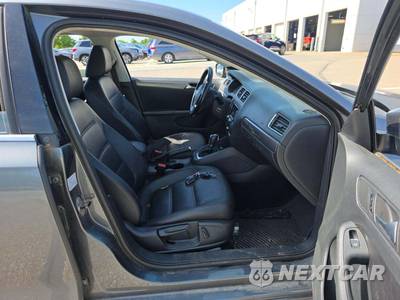 2013 Volkswagen Jetta TDI Sedan w/Premium & Navigation - zdjęcie 15 z 38 - miniatura