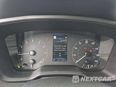 2024 Toyota Corolla Cross LE - zdjęcie 9 z 21 - miniatura