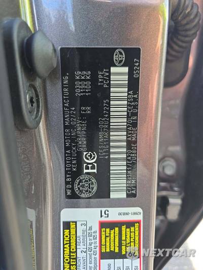 2024 Toyota Camry SE - zdjęcie 2 z 19 - miniatura