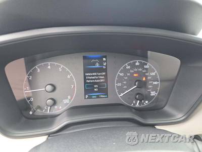 2025 Toyota Corolla Cross LE - zdjęcie 9 z 21 - miniatura