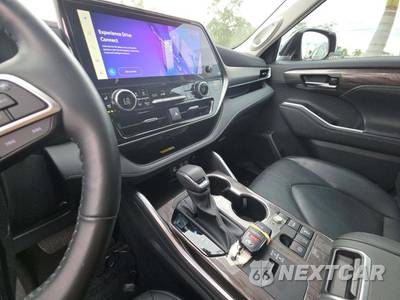 2024 Toyota Highlander Limited - zdjęcie 10 z 23 - miniatura