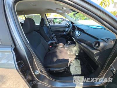 2025 Nissan Kicks Play - zdjęcie 18 z 22 - miniatura