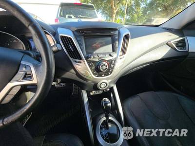 2012 Hyundai Veloster w/Black Interior - zdjęcie 10 z 21 - miniatura