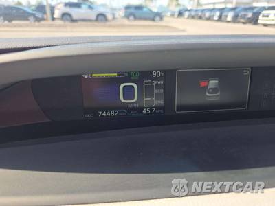 2022 Toyota Prius LE - zdjęcie 9 z 24 - miniatura