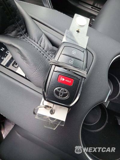 2024 Toyota Venza XLE - zdjęcie 8 z 22 - miniatura