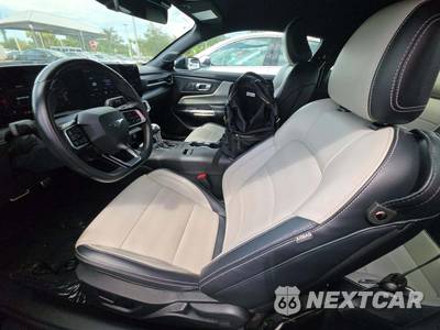 2025 Ford Mustang GT Premium Coupe - zdjęcie 6 z 23 - miniatura