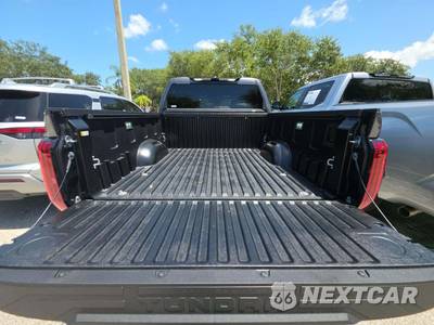 2025 Toyota Tundra SR5 Crew Cab Short Bed - zdjęcie 14 z 21 - miniatura