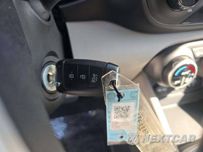 2021 Hyundai Venue SEL - zdjęcie 8 z 22 - miniatura