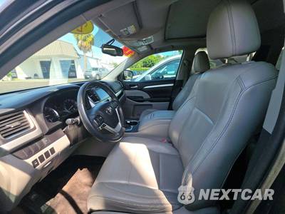 2016 Toyota Highlander XLE - zdjęcie 6 z 23 - miniatura