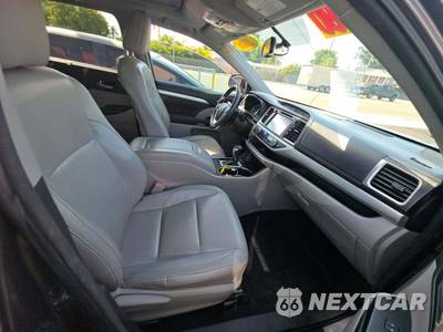 2016 Toyota Highlander XLE - zdjęcie 19 z 23 - miniatura