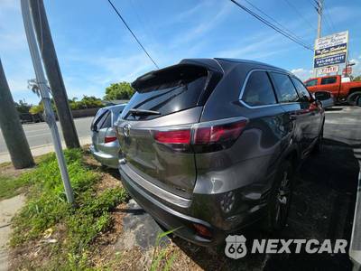 2016 Toyota Highlander XLE - zdjęcie 3 z 23 - miniatura