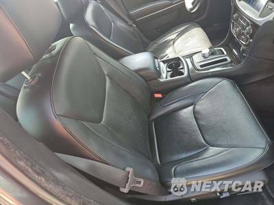 2017 Chrysler 300C - zdjęcie 15 z 26 - miniatura
