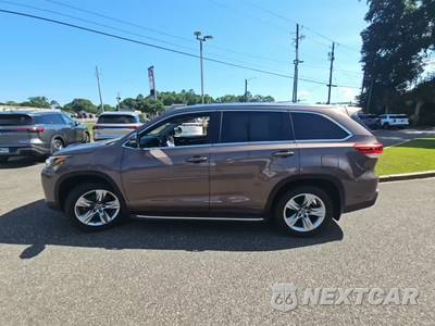 2017 Toyota Highlander Limited - zdjęcie 3 z 29 - miniatura