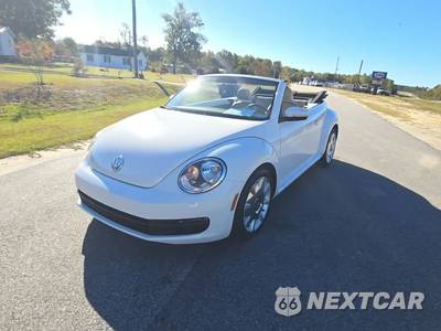 2013 Volkswagen Beetle Convertible 2.5L w/Sound & Navigation