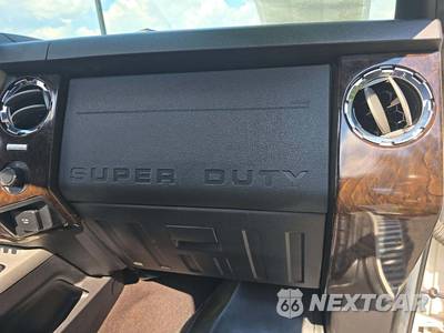 2016 Ford Super Duty F-250 Platinum Crew Cab Medium Bed - zdjęcie 16 z 25 - miniatura