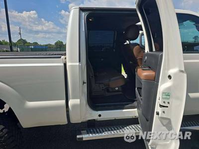 2016 Ford Super Duty F-250 Platinum Crew Cab Medium Bed - zdjęcie 13 z 25 - miniatura