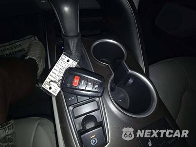 2024 Toyota Camry XLE - zdjęcie 5 z 21 - miniatura