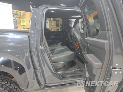 2025 Toyota Tacoma i-FORCE MAX TRD Pro Crew Cab Medium Bed - zdjęcie 16 z 23 - miniatura
