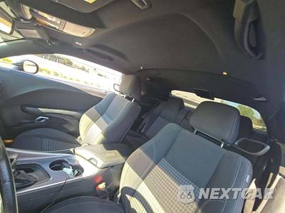 2019 Dodge Challenger SXT - zdjęcie 8 z 26 - miniatura